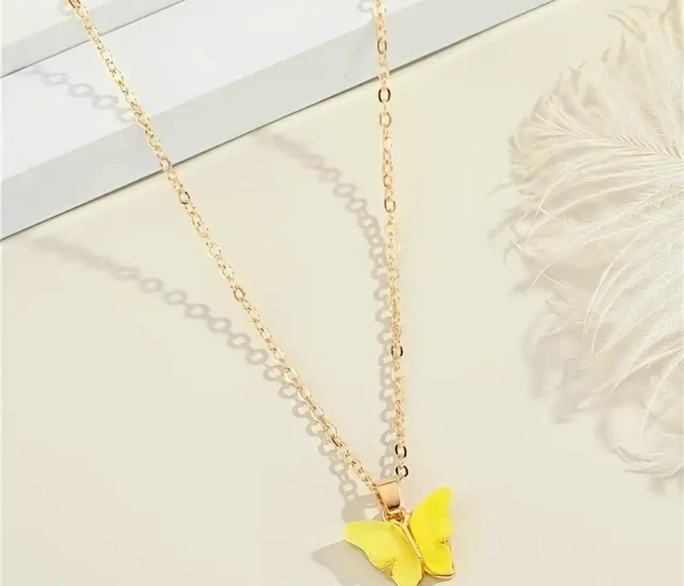 Minimalist And Versatile Acrylic Butterfly Necklaces