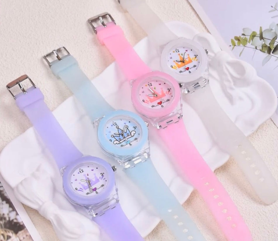 Girls Butterfly Quartz Watches Silicone Belt, Flash Light, Watch Clock, Quartz Wristwatch